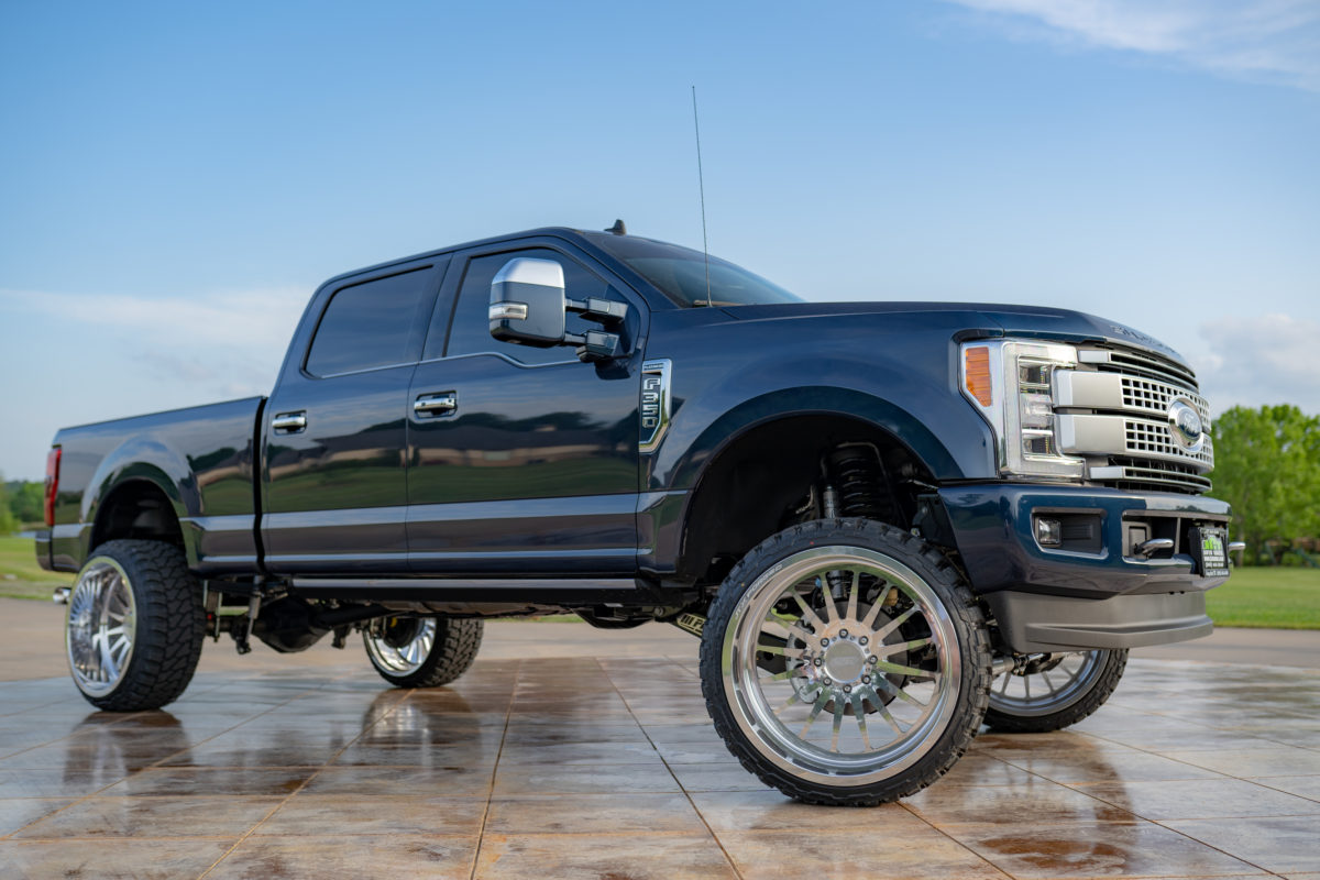 Lifted 2019 F-350 on 26×14-inch JTX Forged Wheels – JTX Forged