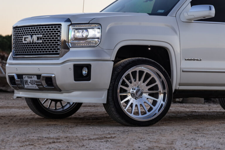 Leveled GMC Sierra Denali on 24x12-inch JTX Forged Wheels - JTX Forged